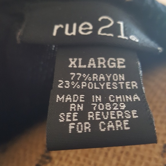 Sweater - Picture 4 of 4